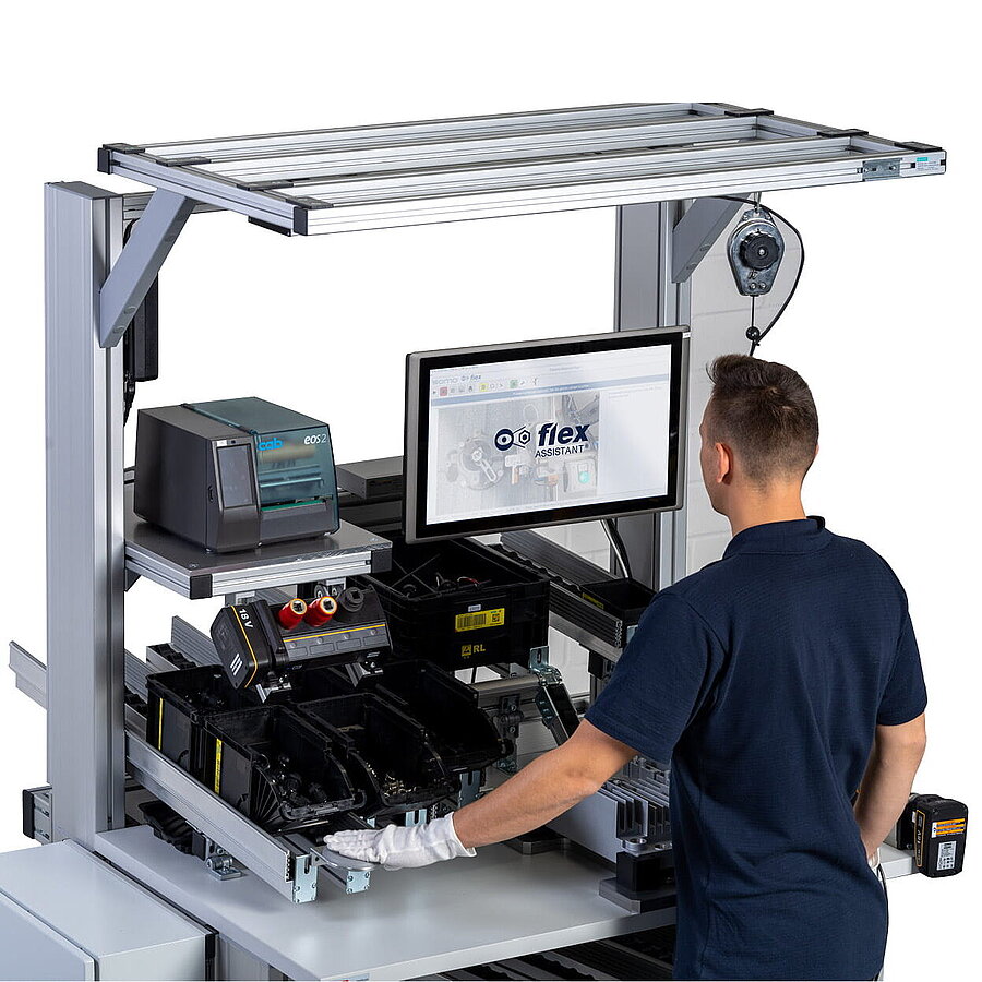 The complete worker assistance system for anyone who wants to digitize their manual production from the ground up.